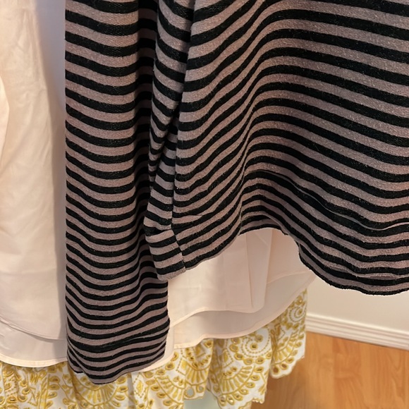 Jackson Rowe top - Picture 3 of 3